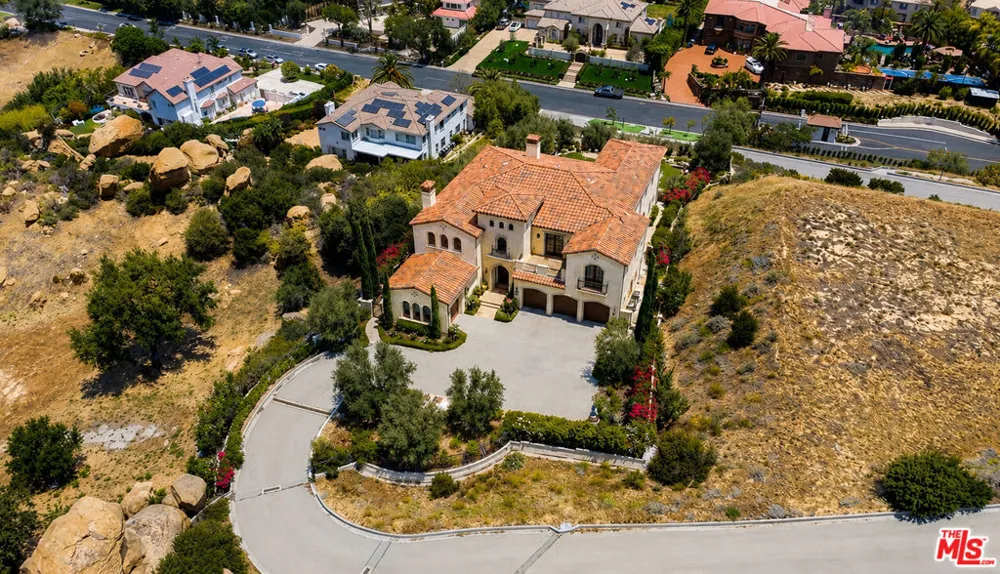 11629 Poema Pl. Chatsworth, CA 91311