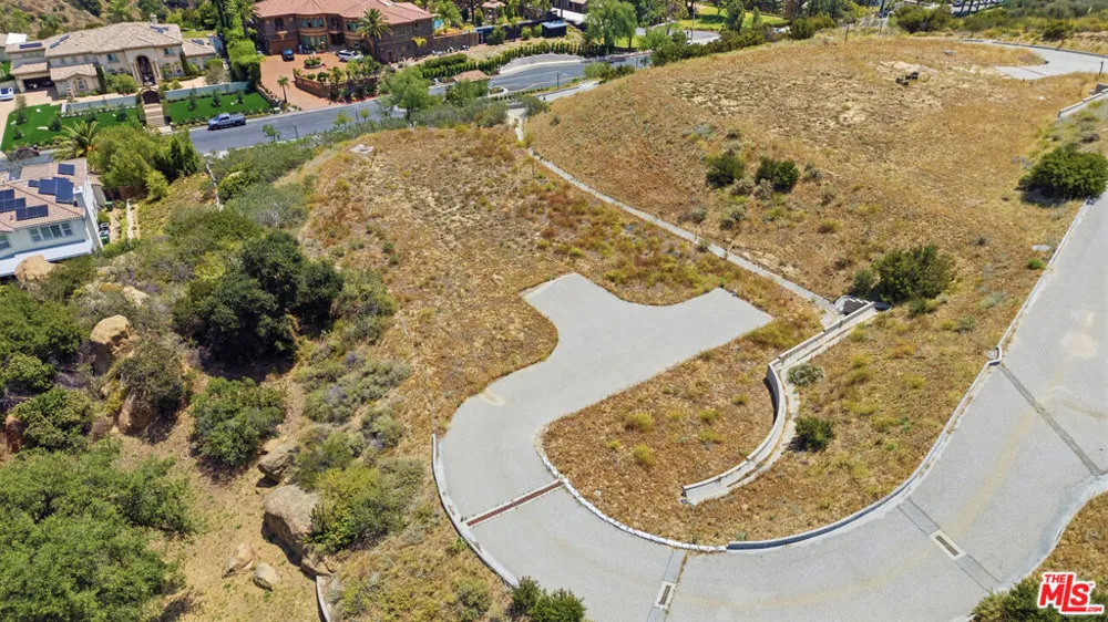 11629 Poema Pl. Chatsworth, CA 91311