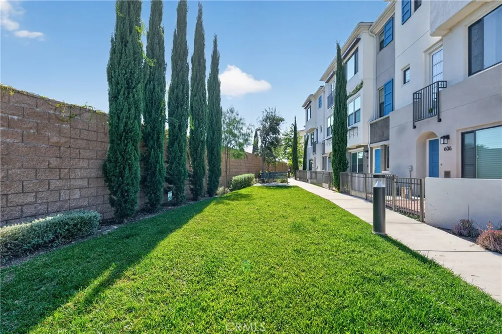 205 S Paige Ln La Habra, CA 90631
