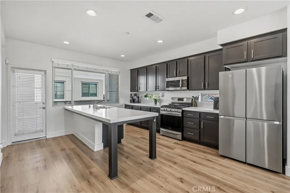 205 S Paige Ln La Habra, CA 90631