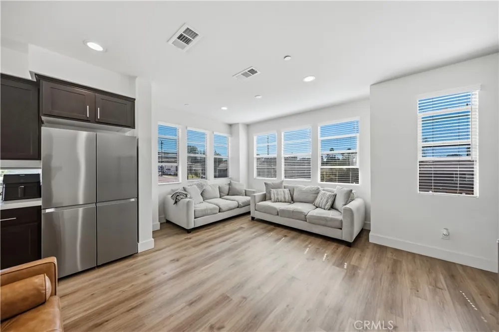 205 S Paige Ln La Habra, CA 90631