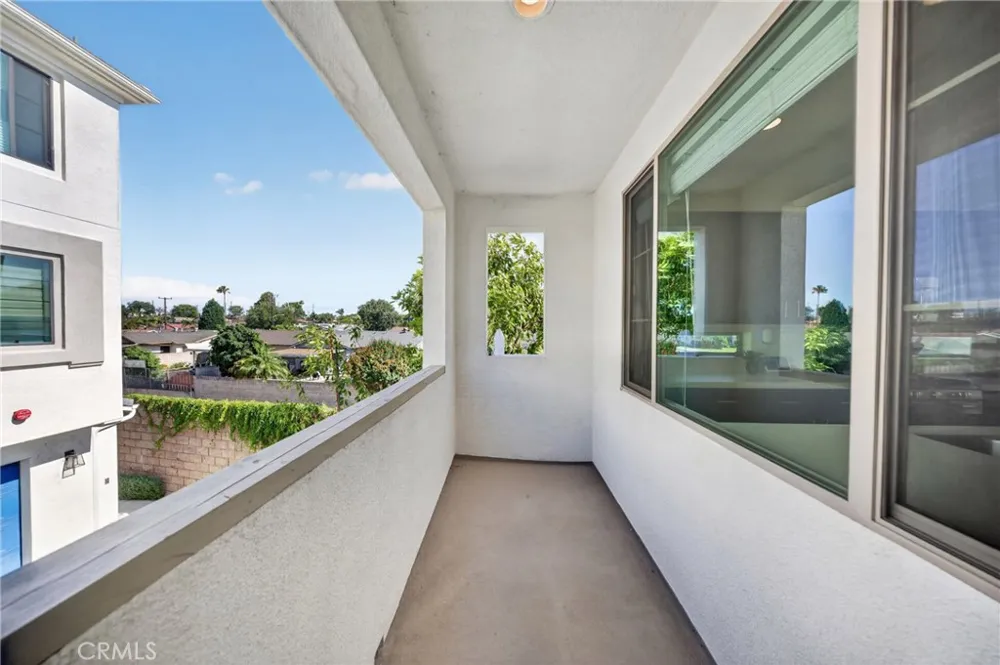 205 S Paige Ln La Habra, CA 90631