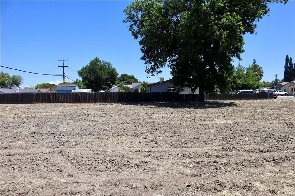 3454 G STREET Merced, CA 95340