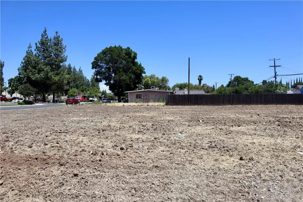 3454 G STREET Merced, CA 95340