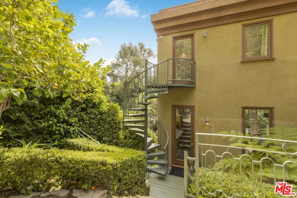 10023 Westwanda Drive Beverly Hills, CA 90210