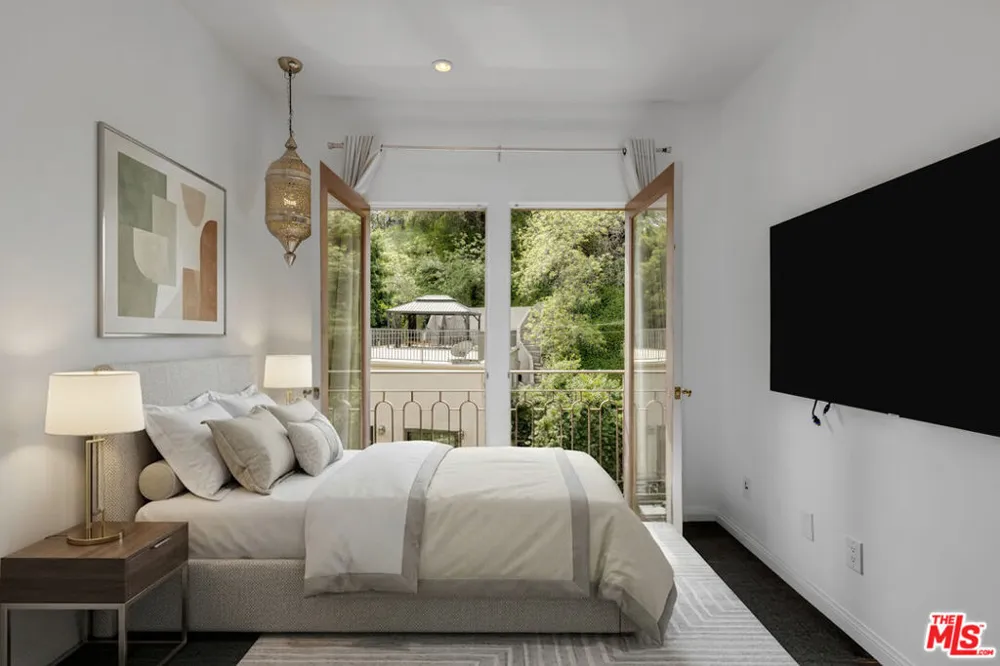 10023 Westwanda Drive Beverly Hills, CA 90210