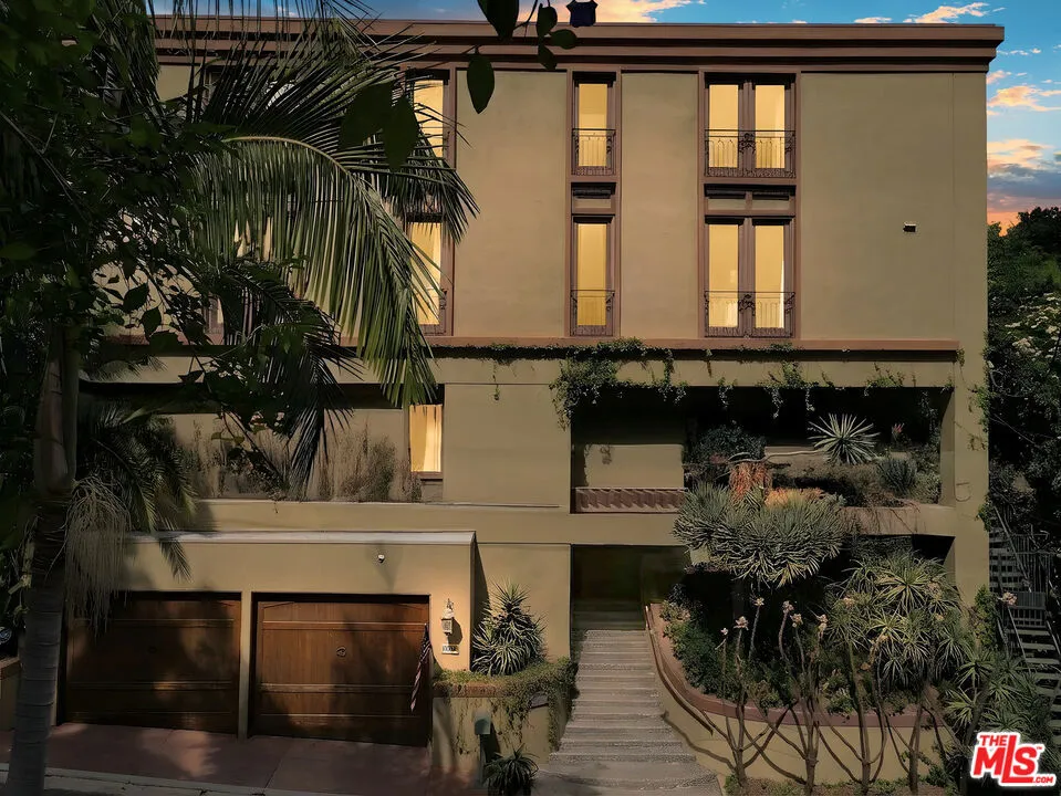 10023 Westwanda Drive Beverly Hills, CA 90210