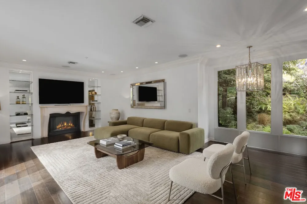 10023 Westwanda Drive Beverly Hills, CA 90210