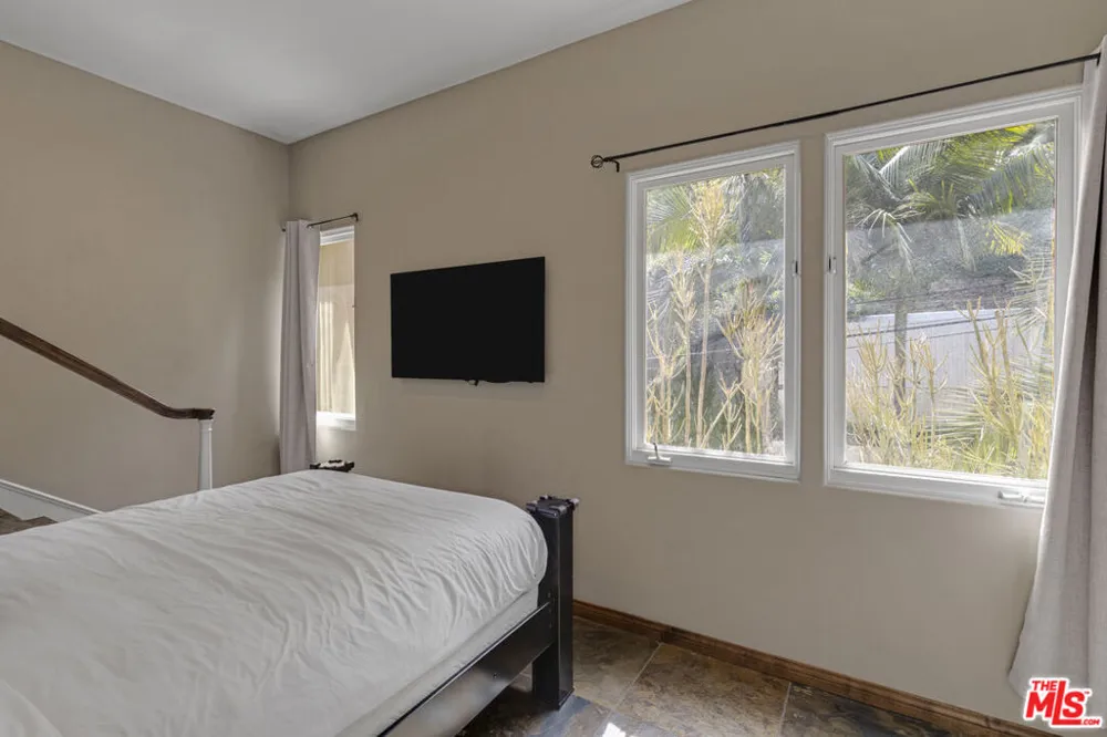 10023 Westwanda Drive Beverly Hills, CA 90210