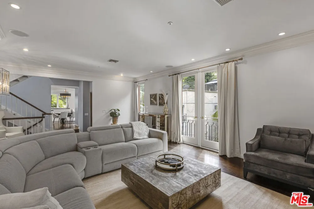 10023 Westwanda Drive Beverly Hills, CA 90210