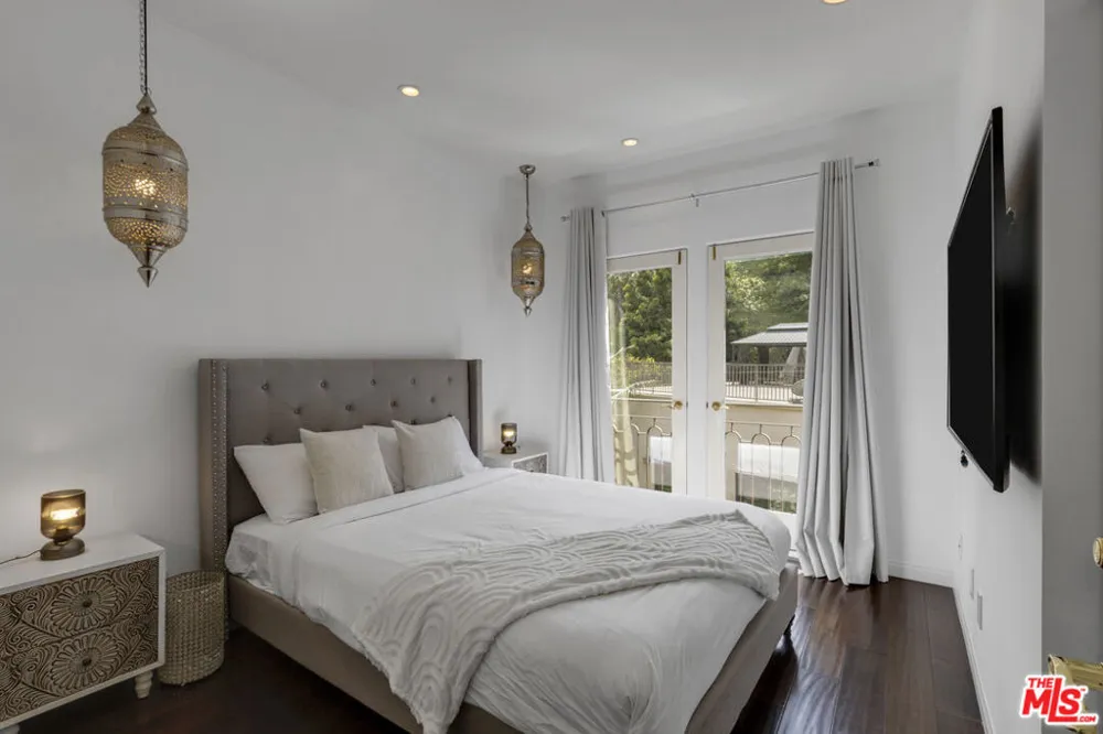 10023 Westwanda Drive Beverly Hills, CA 90210