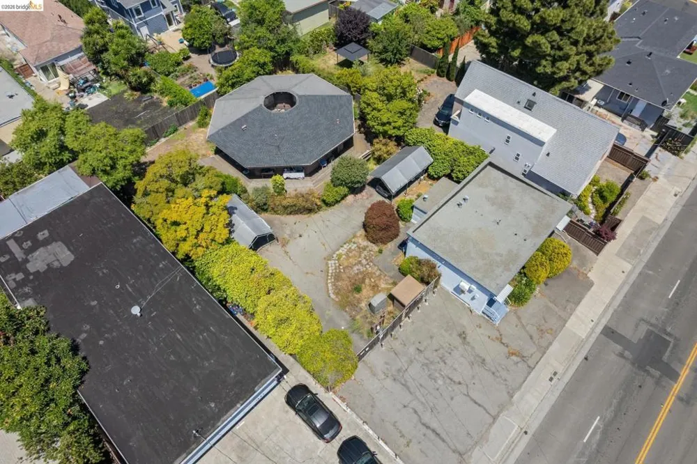 1535 Ashby Ave Berkeley, CA 94703