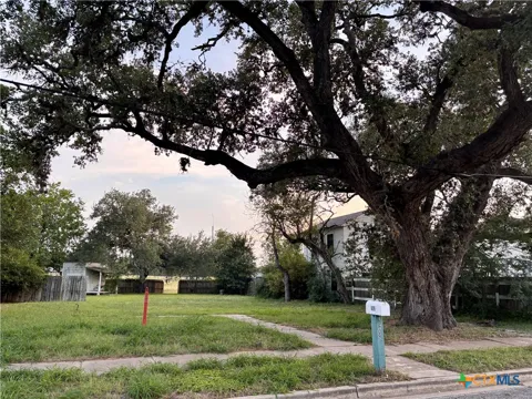 609 E Main Street