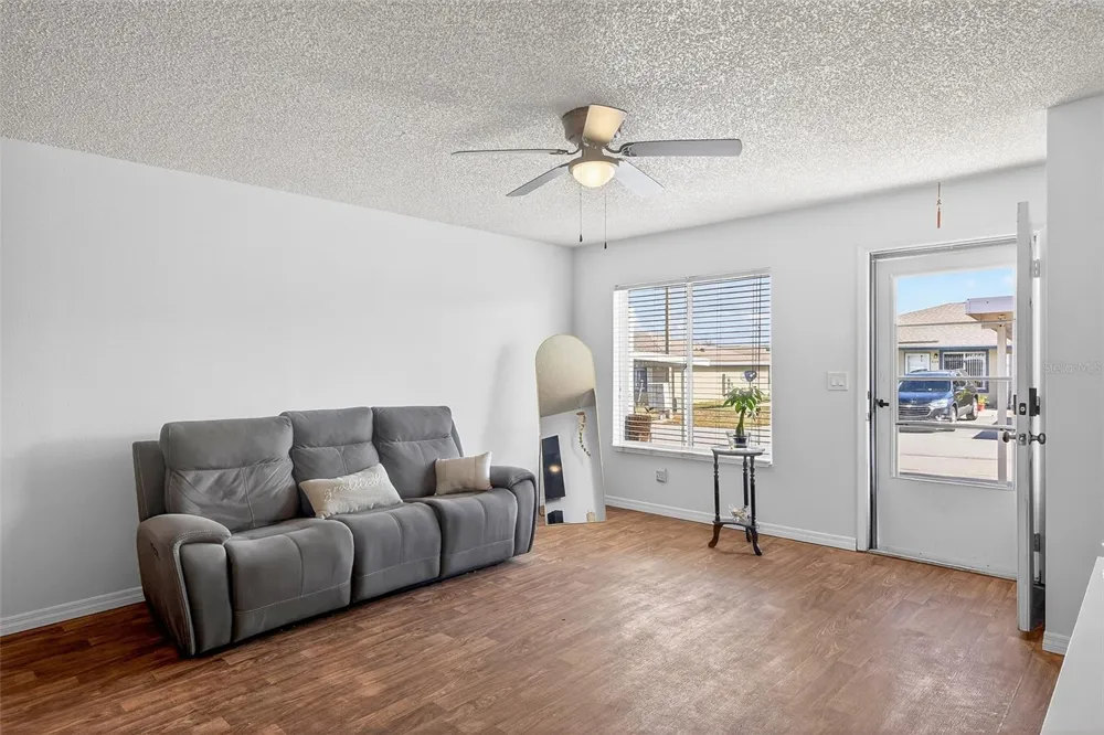 622 RIDGE TERRACE Winter Haven, FL 33881