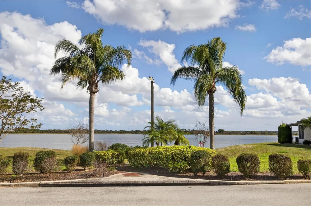 622 RIDGE TERRACE Winter Haven, FL 33881