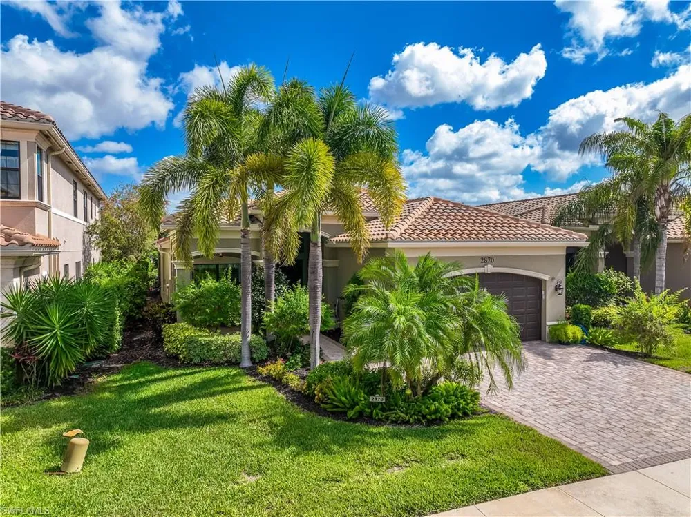 2870 Cinnamon Bay Circle NW Naples, FL 34119