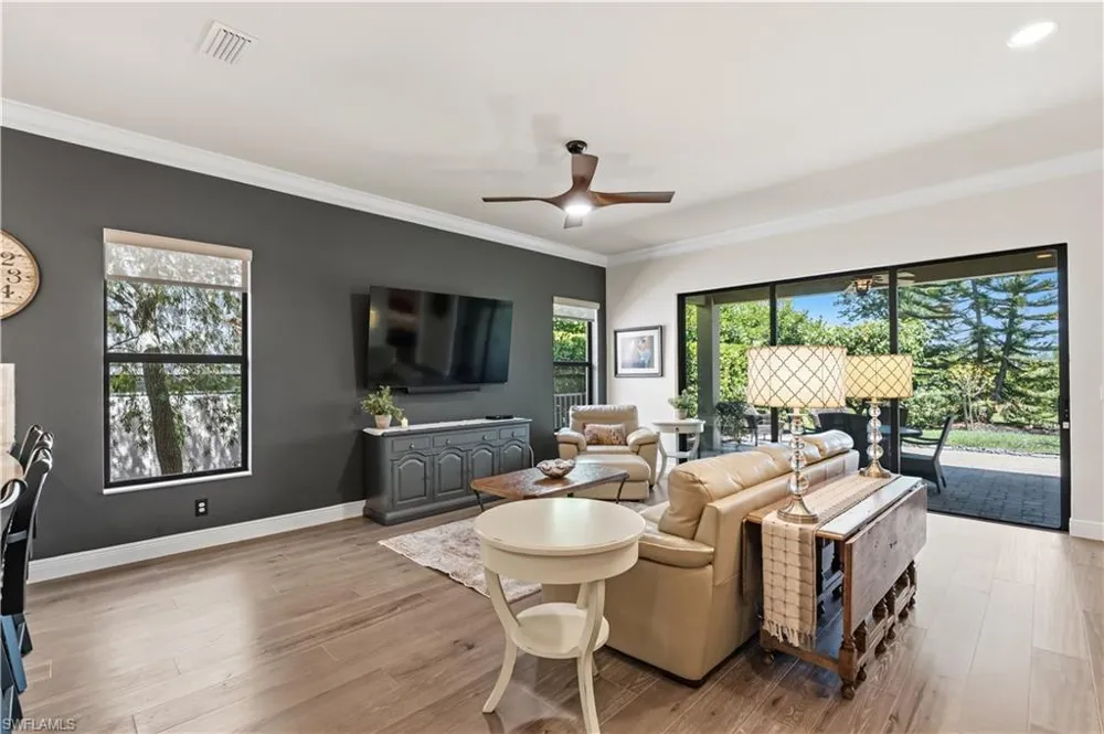 2870 Cinnamon Bay Circle NW Naples, FL 34119