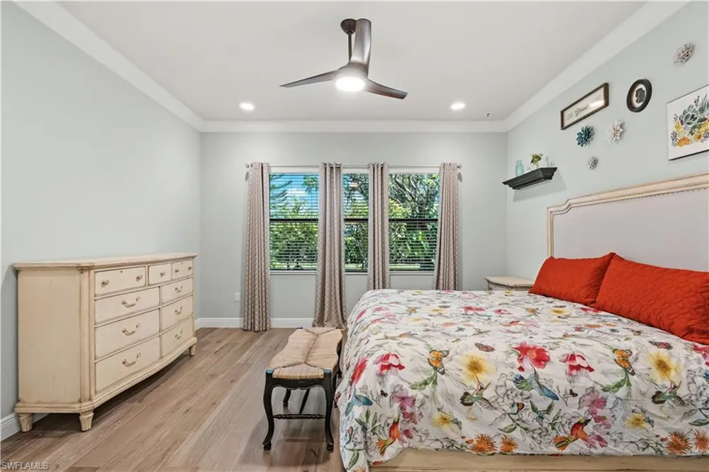 2870 Cinnamon Bay Circle NW Naples, FL 34119