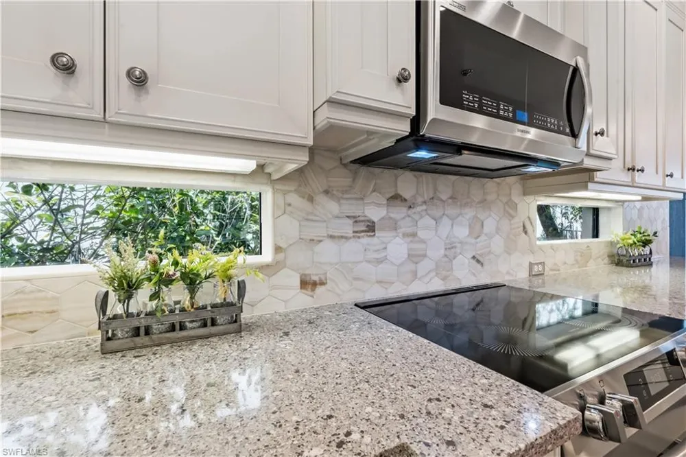 2870 Cinnamon Bay Circle NW Naples, FL 34119