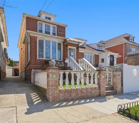 675 E 53rd Street