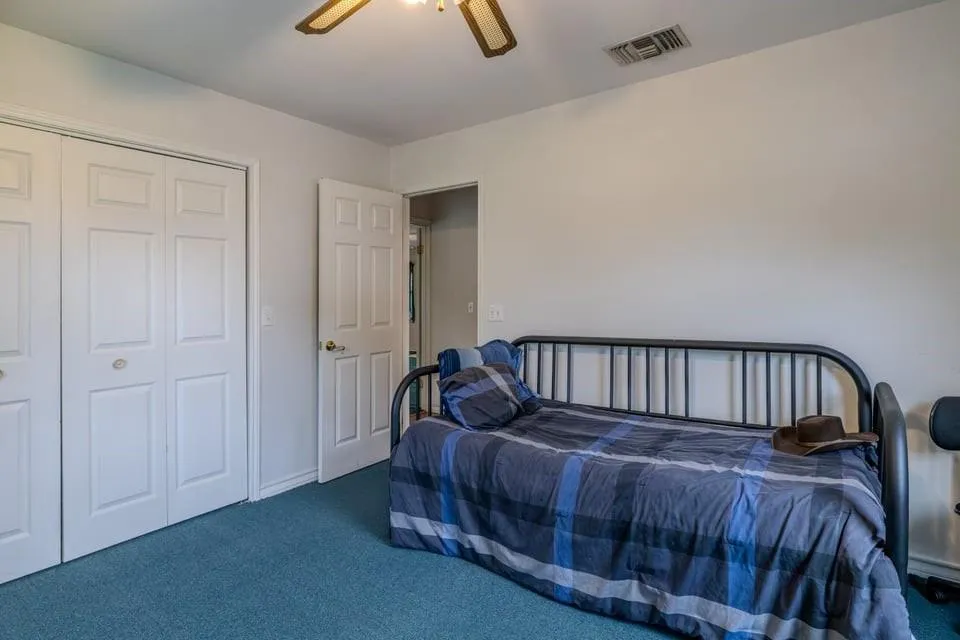 483 Riverside Drive Palacios, TX 77465
