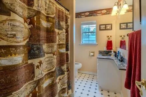 483 Riverside Drive Palacios, TX 77465