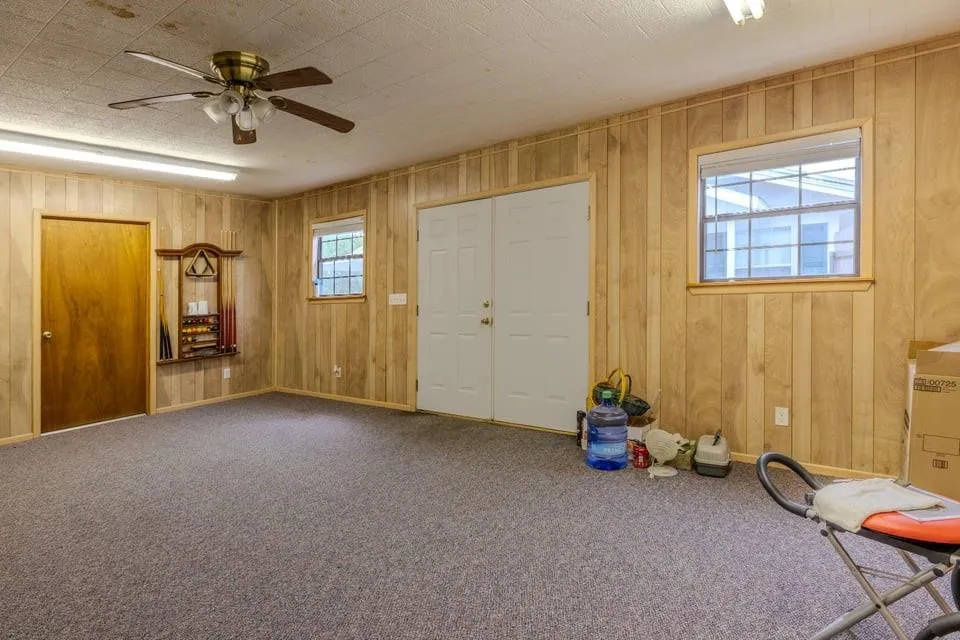 483 Riverside Drive Palacios, TX 77465