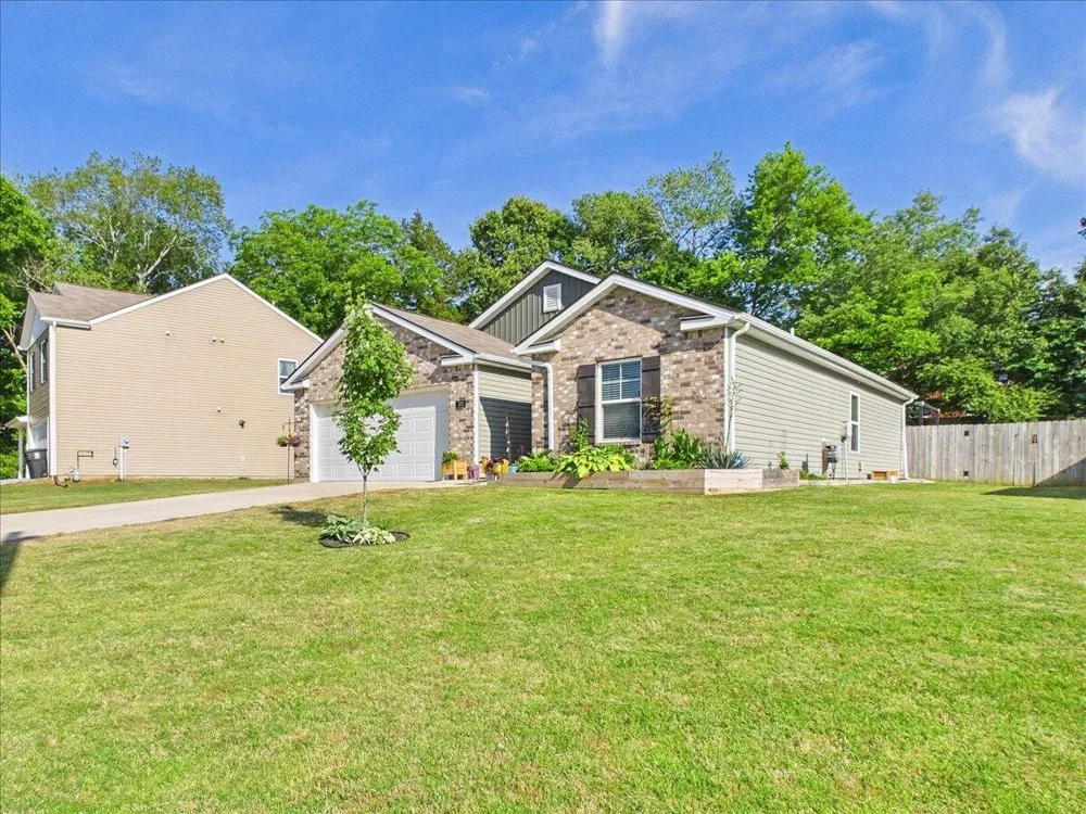 703 Tellico Avenue W Athens, TN 37303