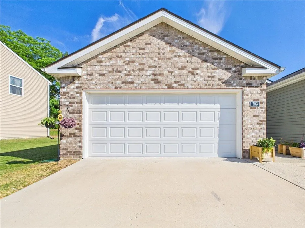 703 Tellico Avenue W Athens, TN 37303