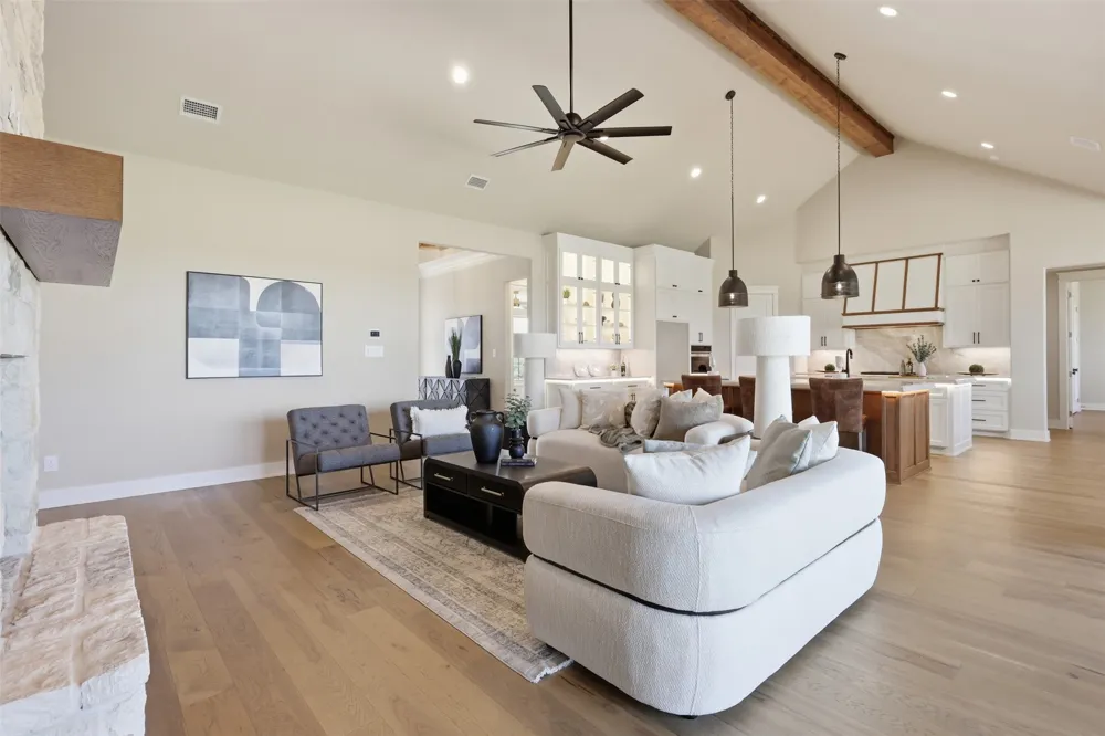 2006 Lindale Lane Granbury, TX 76049