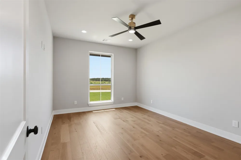 2006 Lindale Lane Granbury, TX 76049