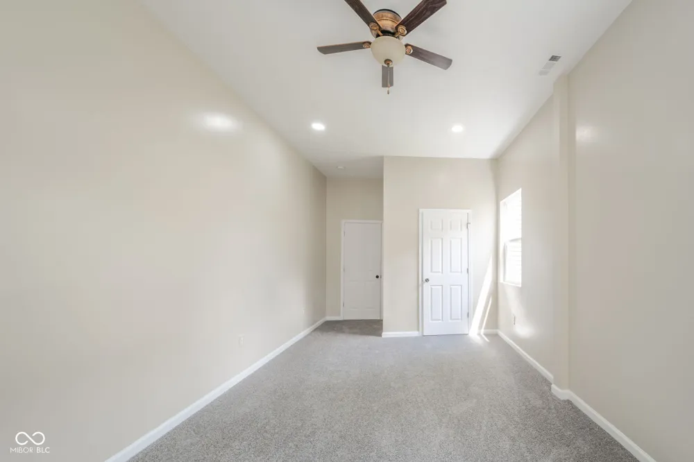 41 W Warrick Street Knightstown, IN 46148