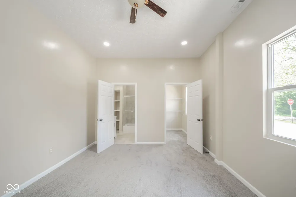 41 W Warrick Street Knightstown, IN 46148