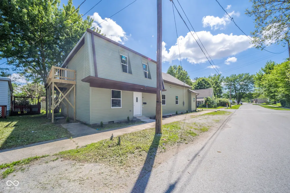41 W Warrick Street Knightstown, IN 46148