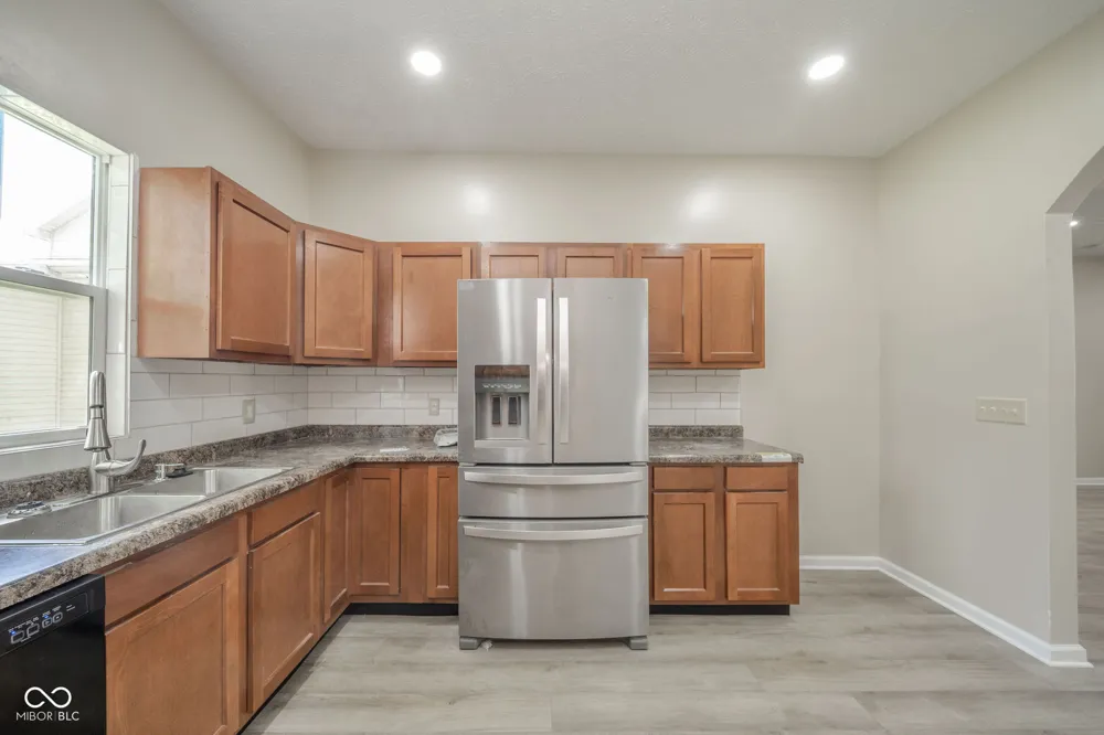 41 W Warrick Street Knightstown, IN 46148