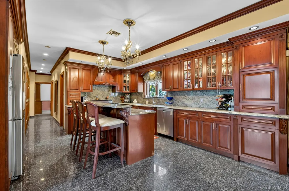 162-25 Cryders Lane Whitestone, NY 11357
