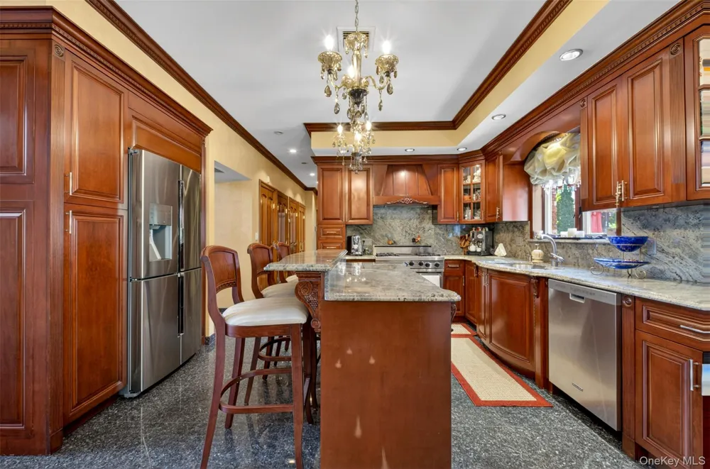 162-25 Cryders Lane Whitestone, NY 11357