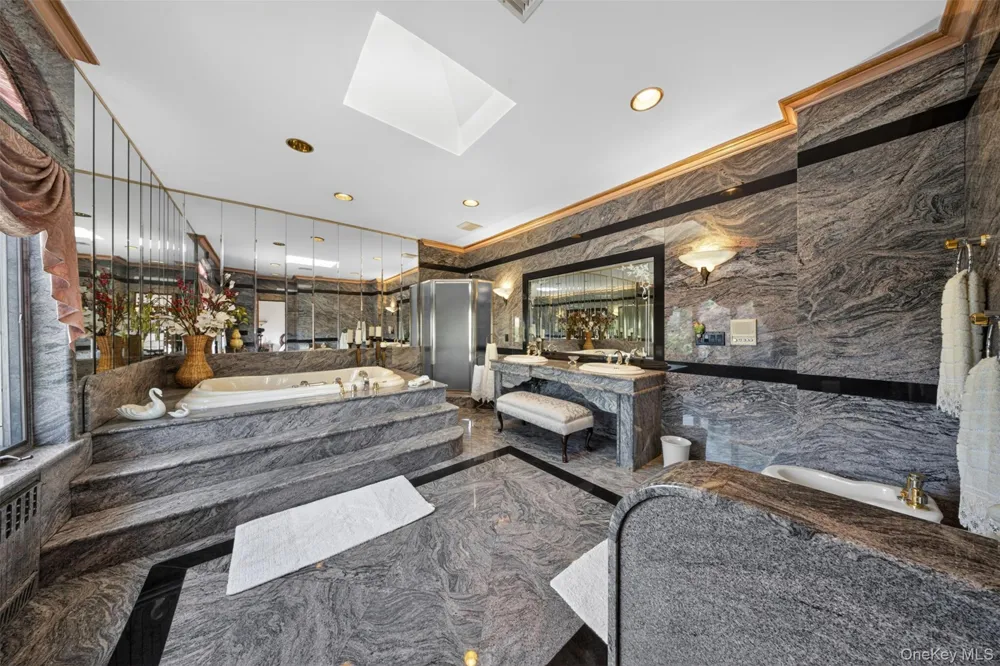 162-25 Cryders Lane Whitestone, NY 11357