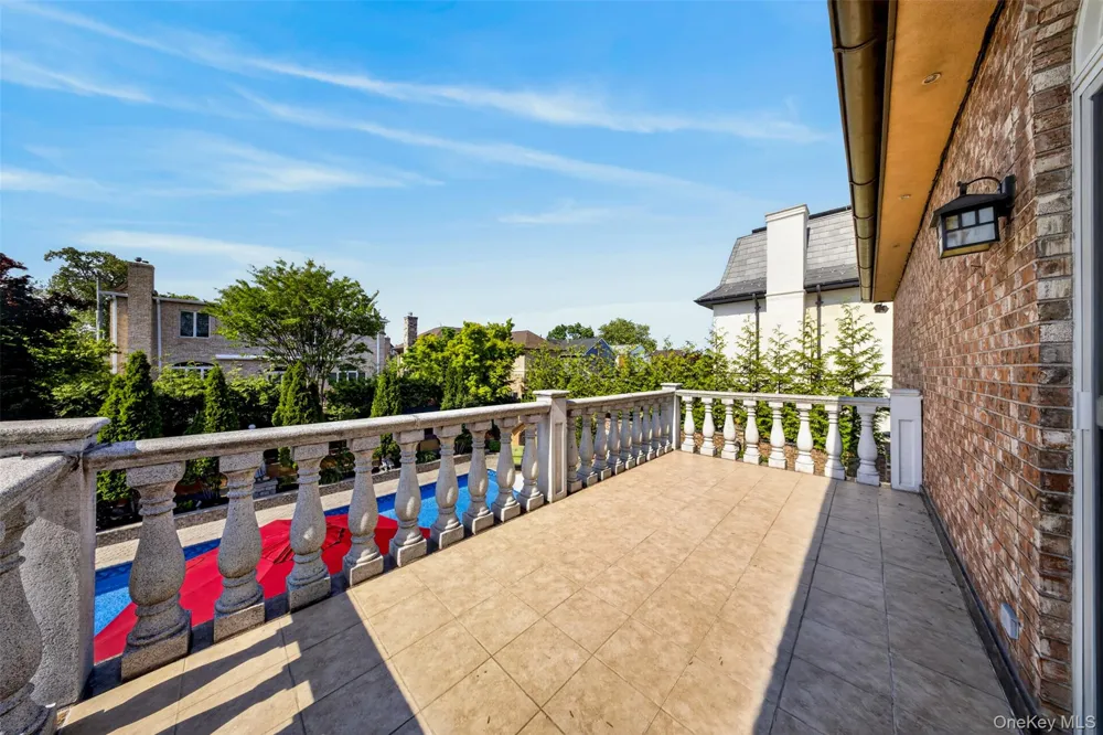 162-25 Cryders Lane Whitestone, NY 11357