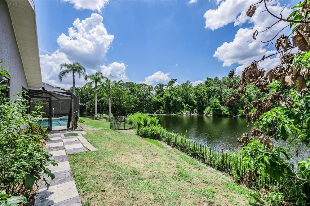 3817 NICHOLAS CIRCLE Tarpon Springs, FL 34688