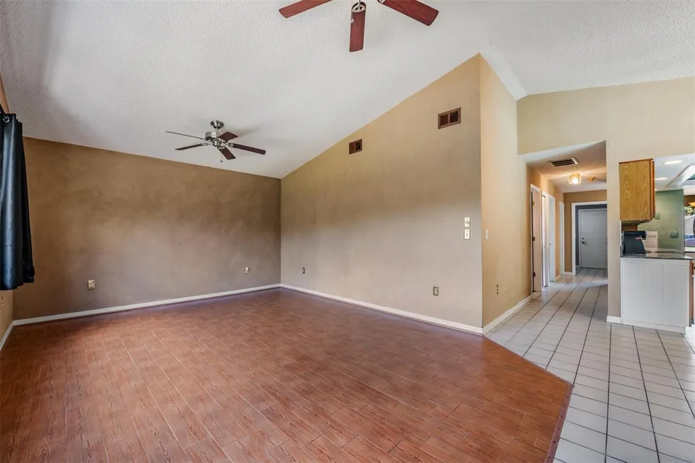 3817 NICHOLAS CIRCLE Tarpon Springs, FL 34688