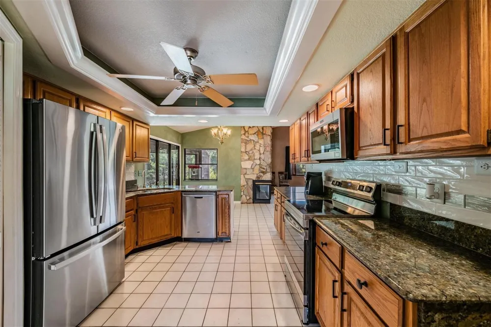 3817 NICHOLAS CIRCLE Tarpon Springs, FL 34688