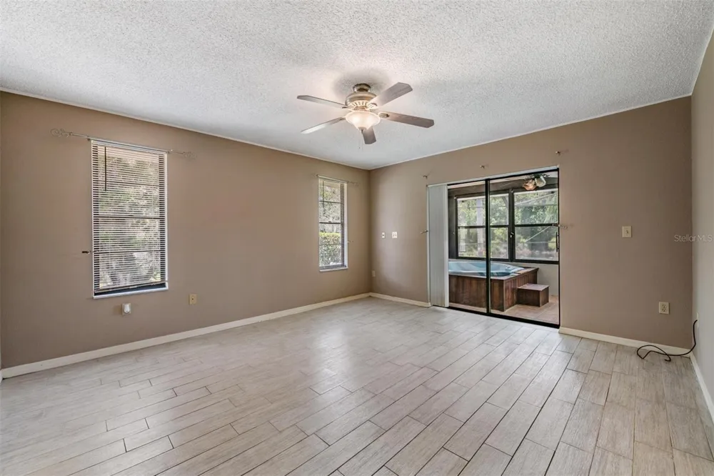 3817 NICHOLAS CIRCLE Tarpon Springs, FL 34688