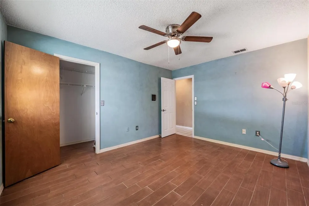 3817 NICHOLAS CIRCLE Tarpon Springs, FL 34688