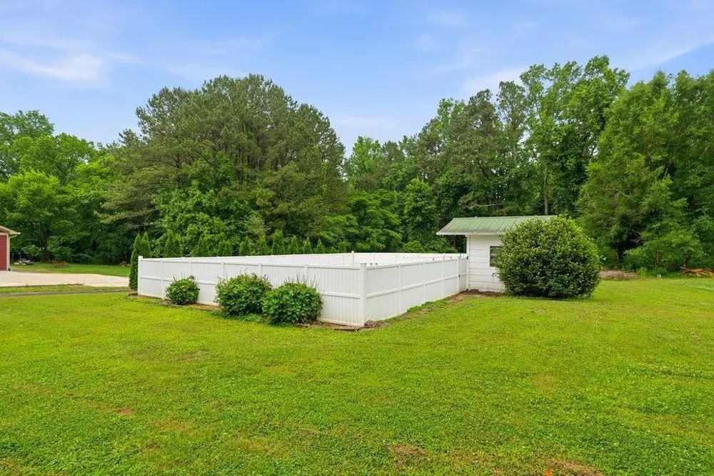 483 Allgood Road Flintstone, GA 30725