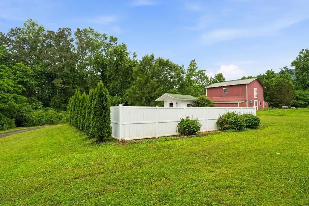 483 Allgood Road Flintstone, GA 30725