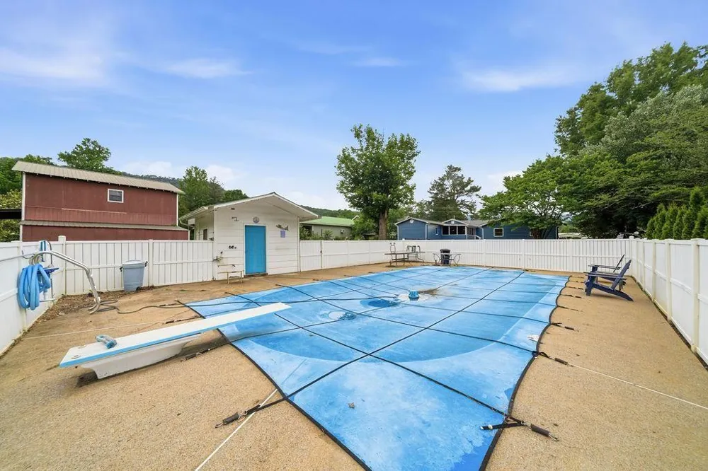 483 Allgood Road Flintstone, GA 30725