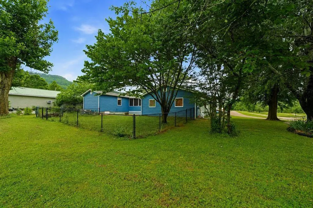 483 Allgood Road Flintstone, GA 30725