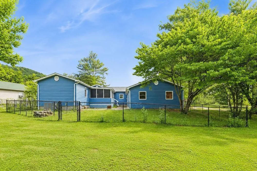 483 Allgood Road Flintstone, GA 30725