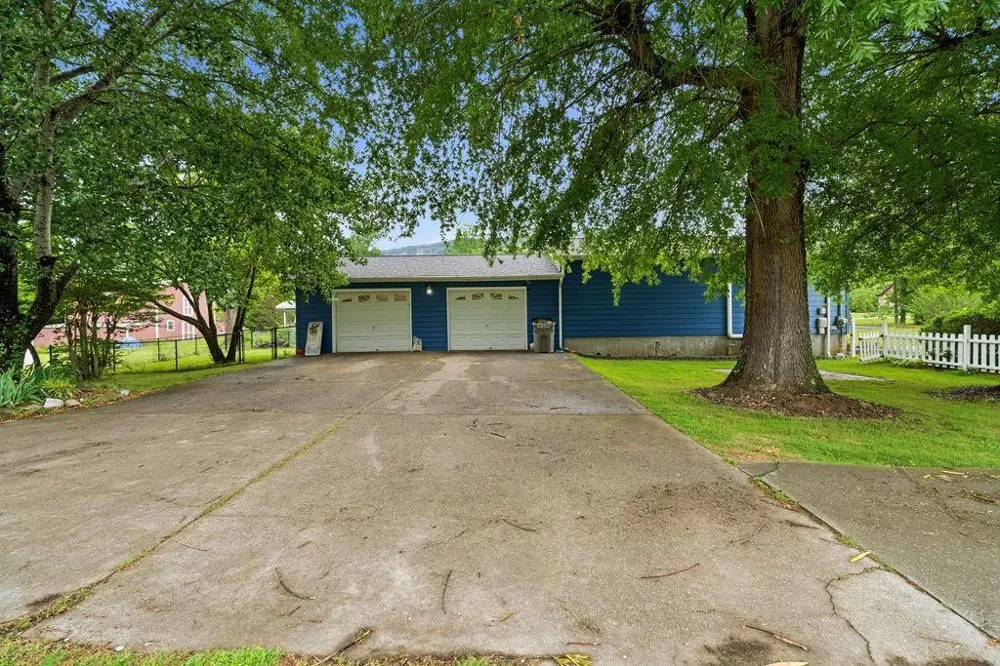 483 Allgood Road Flintstone, GA 30725